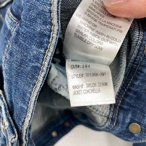 ARTICLES OF SOCIETY Jacket Womens M Trucker Jean Denim Cropped Button Front Blue - Picture 10 of 16